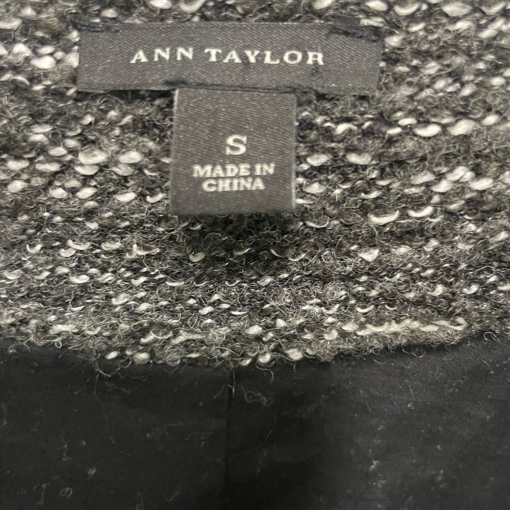 Ann Taylor Black and Gray Tweed zippered Jacket - Picture 7 of 11